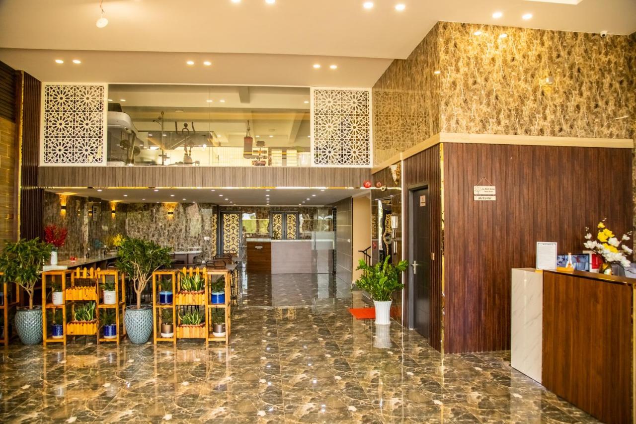 La Mia Lakeview Hotel Pleiku Luaran gambar
