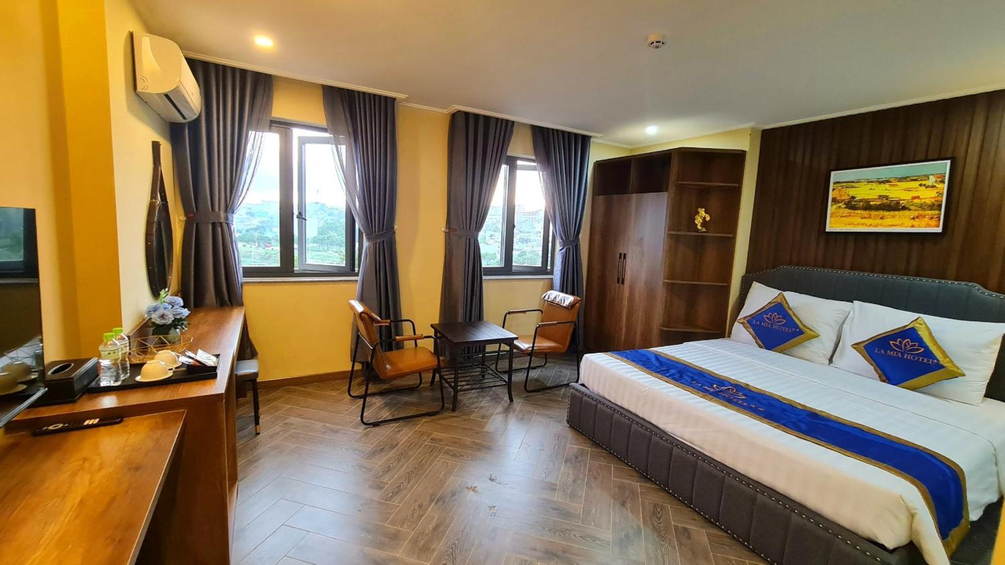 La Mia Lakeview Hotel Pleiku Luaran gambar