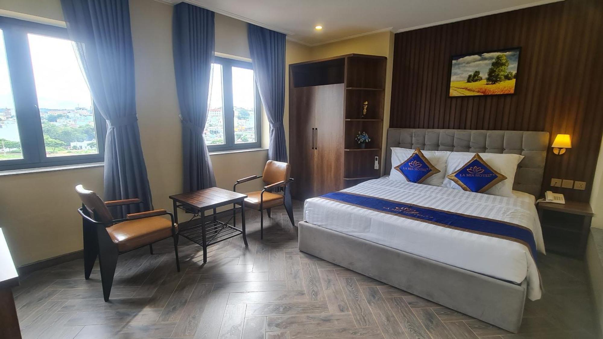 La Mia Lakeview Hotel Pleiku Luaran gambar